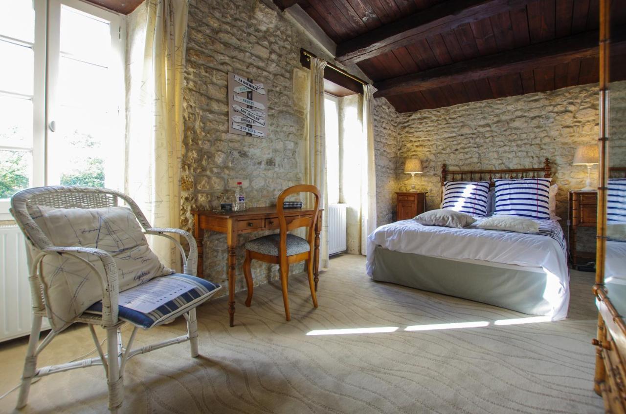 Logis Saint Leonard Panzió Dompierre-sur-Mer Kültér fotó