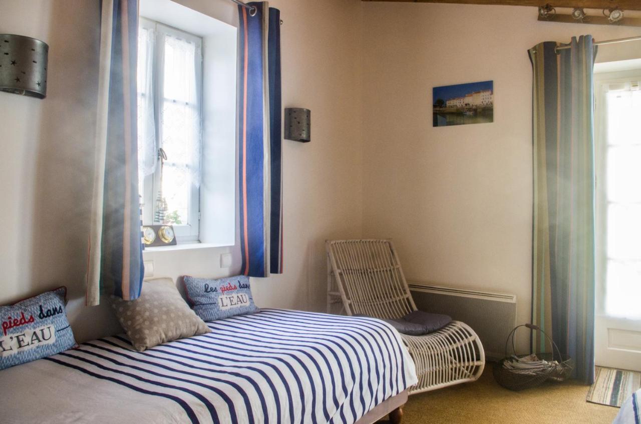 Logis Saint Leonard Panzió Dompierre-sur-Mer Kültér fotó
