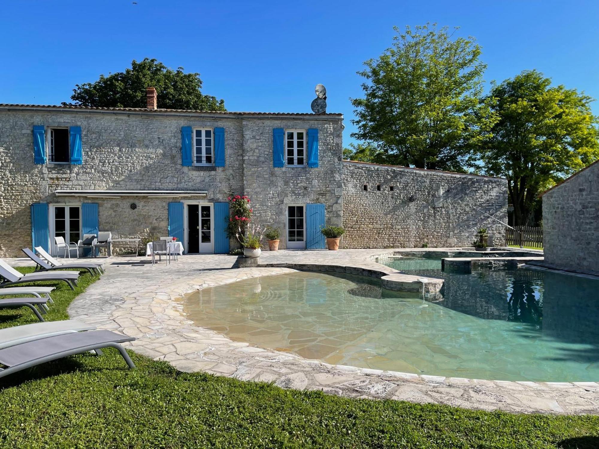 Logis Saint Leonard Panzió Dompierre-sur-Mer Kültér fotó